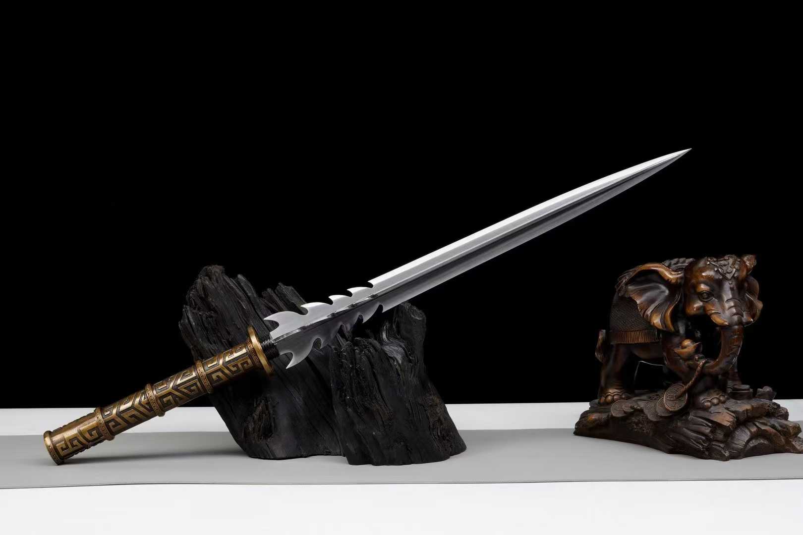 Kiếm Ma Vân Nhuyễn Vân – Vũ Khí Hắc Ám Mạnh Mẽ & Hiện Đại